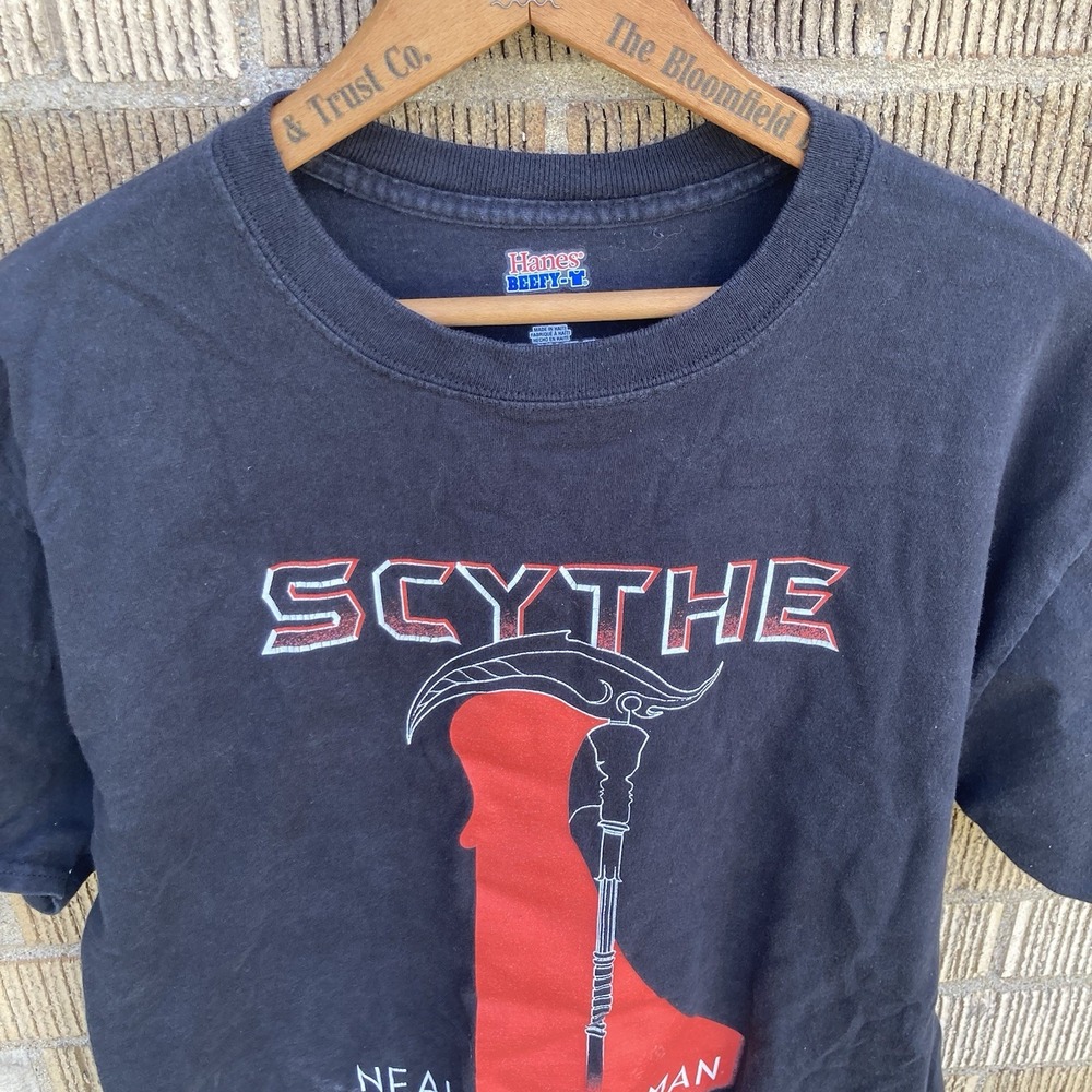 Scythe Men's Medium Neil Shusterman Hanes T-Shirt Black Sci-Fi Biopunk Dystopian